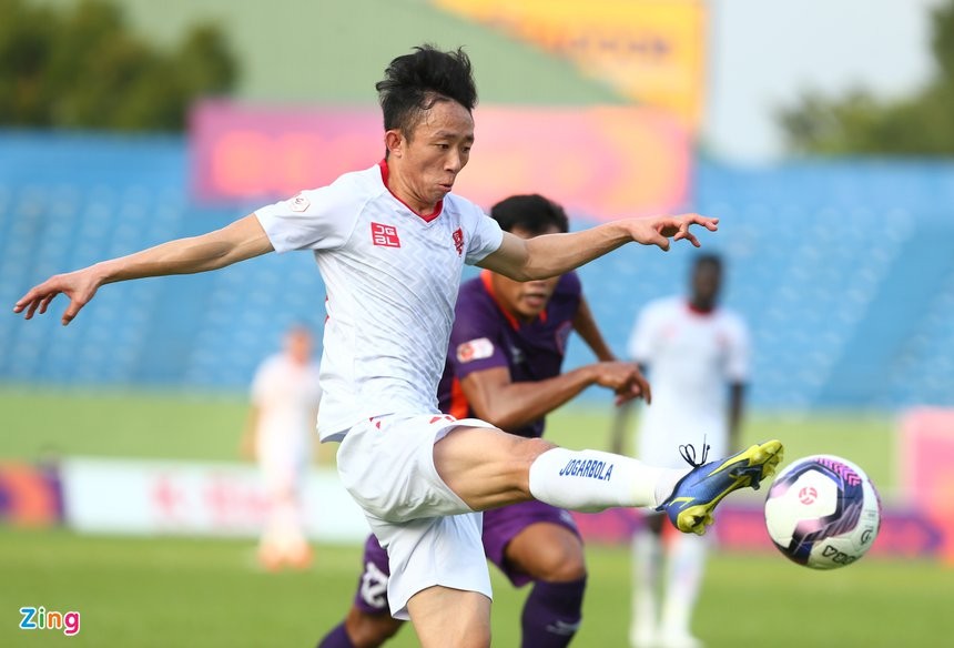 Tuyển Việt Nam mất thêm một tiền vệ vì Covid-19 - Bóng Đá