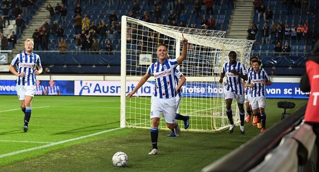 Heerenveen bất bại - Bóng Đá