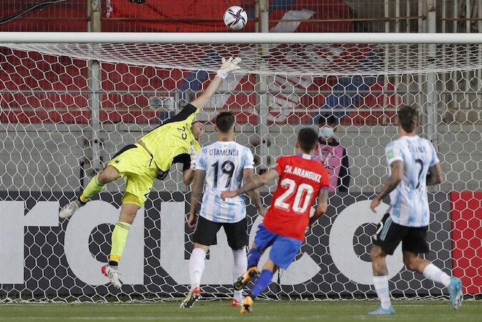 Di Maria lập siêu phẩm, Argentina đẩy Chile xa dần vé World Cup - Bóng Đá