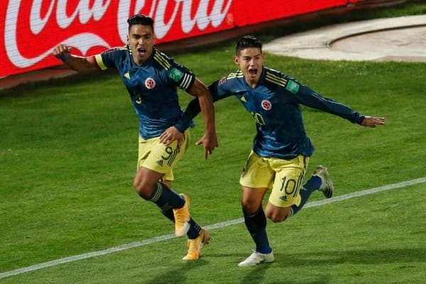 2 cựu sao M.U rực ráng, đội của James Rodriguez có trận cầu nghẹt thở trước Chile - Bóng Đá