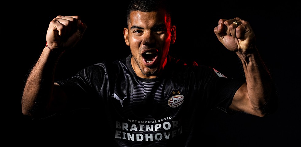 Đội hình 11 chữ ký free - Bóng Đá