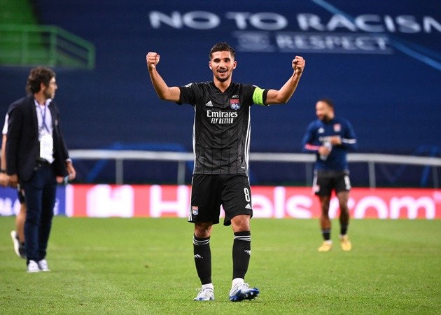 “Financially, Arsenal are like everyone else & Houssem could say to himself that the best thing would be to stay with us.” - Bóng Đá