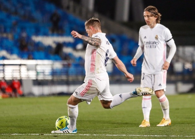 Điểm nhấn trận Real 2-1 Barca: Messi 'tàng hình'; Sai lầm chí mạng - Bóng Đá