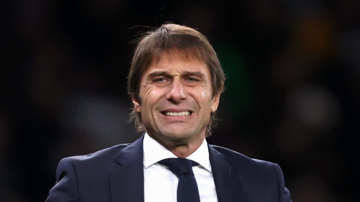 Conte - Bóng Đá