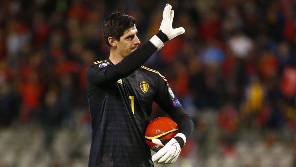 Real Madrid goalkeeper Thibaut Courtois earns 200th clean sheet - Bóng Đá