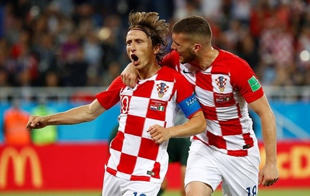 Hạ màn bảng D: Anh đợi Pháp-Đức-BĐN; Croatia chờ bảng E; CH Czech nguy cơ thành rổ đựng bóng  - Bóng Đá