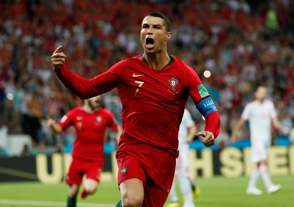 IRWIN: RONALDO IS NO ORDINARY 36-YEAR-OLD - Bóng Đá
