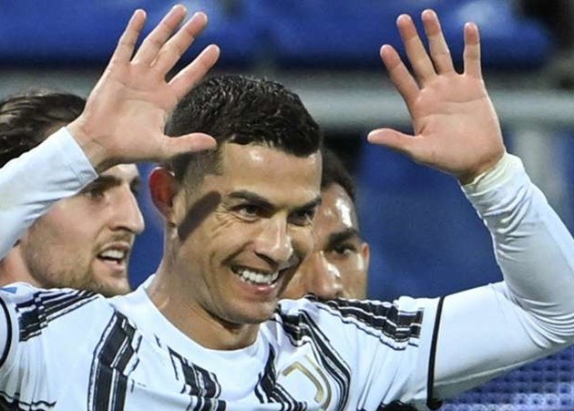 Cristiano Ronaldo writes emotional message after beating incredible Pele record - Bóng Đá