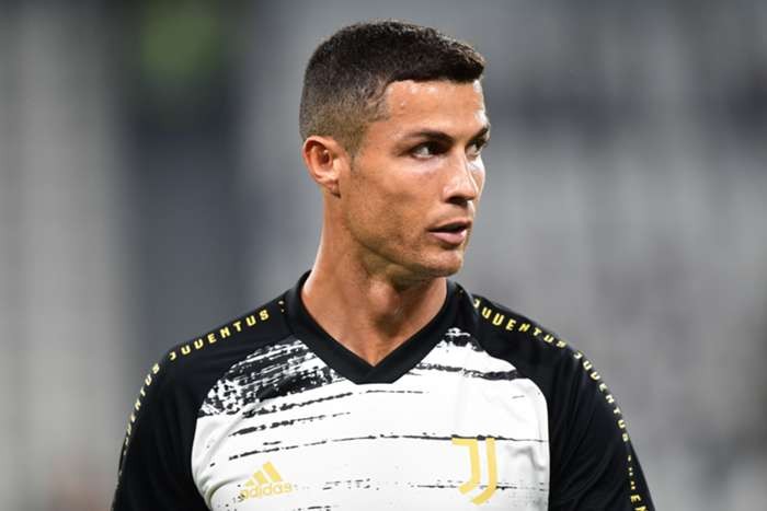 ‘Ronaldo had an Arsenal shirt, then Manchester United bid’ – Wenger reveals biggest transfer regrets - Bóng Đá