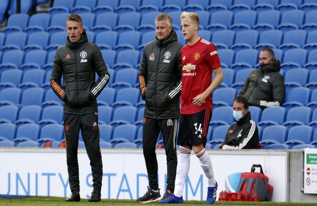 Fans call Ole to start De Beek  - Bóng Đá