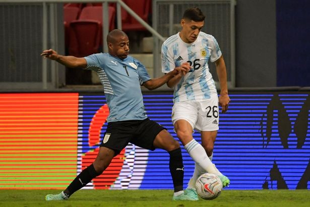 Cavani giới thiệu cho Man United 1 tiền vệ cần chiêu mộ  - Bóng Đá