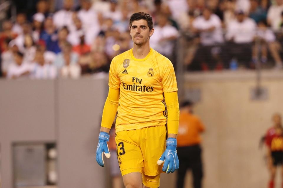 Real Madrid: Fans make their feelings clear on Thibaut Courtois - Bóng Đá