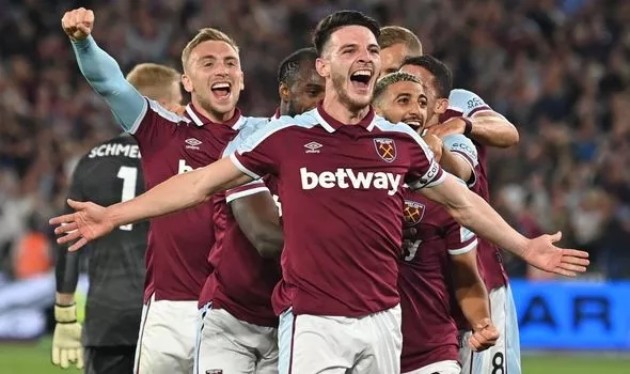 Gary Neville tells Man Utd how much to spend on West Ham star Declan Rice - Bóng Đá