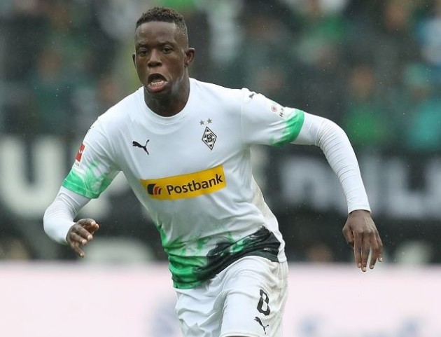 Jose Mourinho Makes Arsenal And Tottenham Linked Denis Zakaria Top Target - Bóng Đá