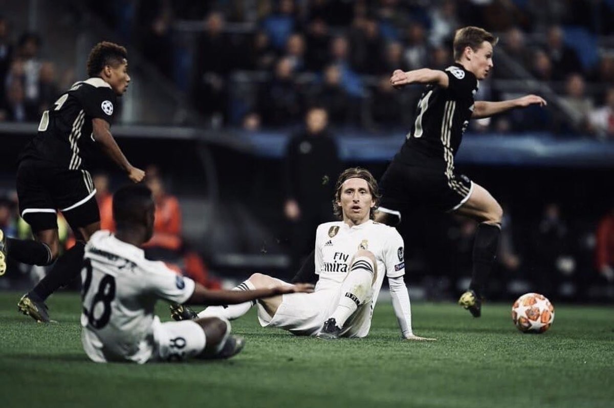 Nhờ Ten Hag, Man Utd có thể mang về một Modric của riêng mình - Bóng Đá