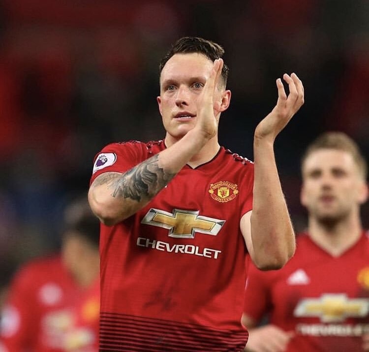 Thêm Lindelof, Man United giờ chẳng khác nào 