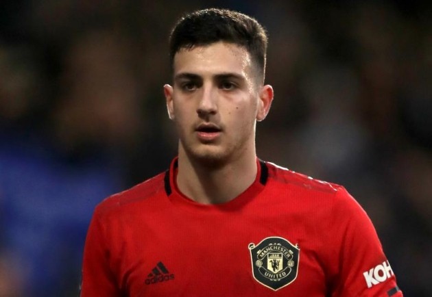 Diogo Dalot’s Future Expected To Only Be Clearer Towards End Of Window - Bóng Đá