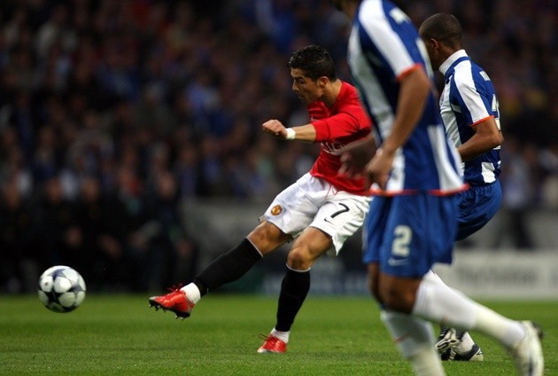  Cristiano Ronaldo’s ten best goals that stunned the world after Juventus star’s astonishing header against Sampdoria - Bóng Đá