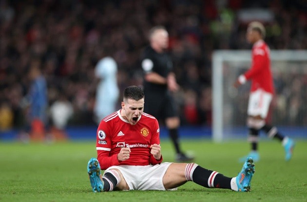 Diogo Dalot chơi hay như thế nào trước West Ham? - Bóng Đá