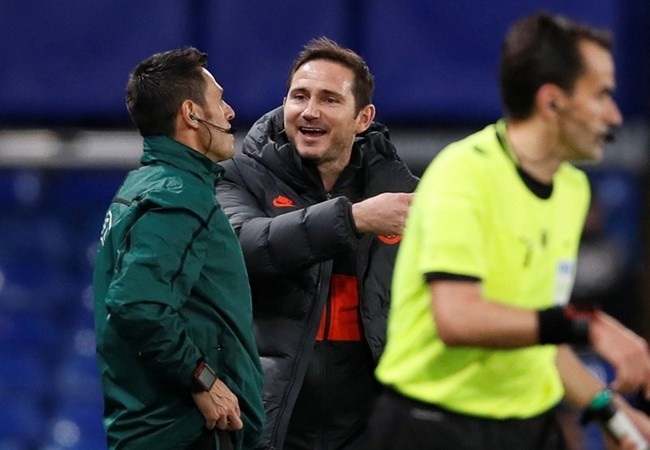 10 hình ảnh 'khó quên' ở loạt trận thứ 4 cúp C1: Lời 'tạ lỗi' từ Son! - Bóng Đá