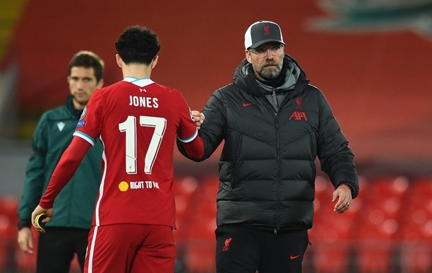 Klopp 'got done' in his BT Sport interview and 'I don't think he has a point about fatigue, pre-season or Saturday kick-offs', insists Neville - Bóng Đá