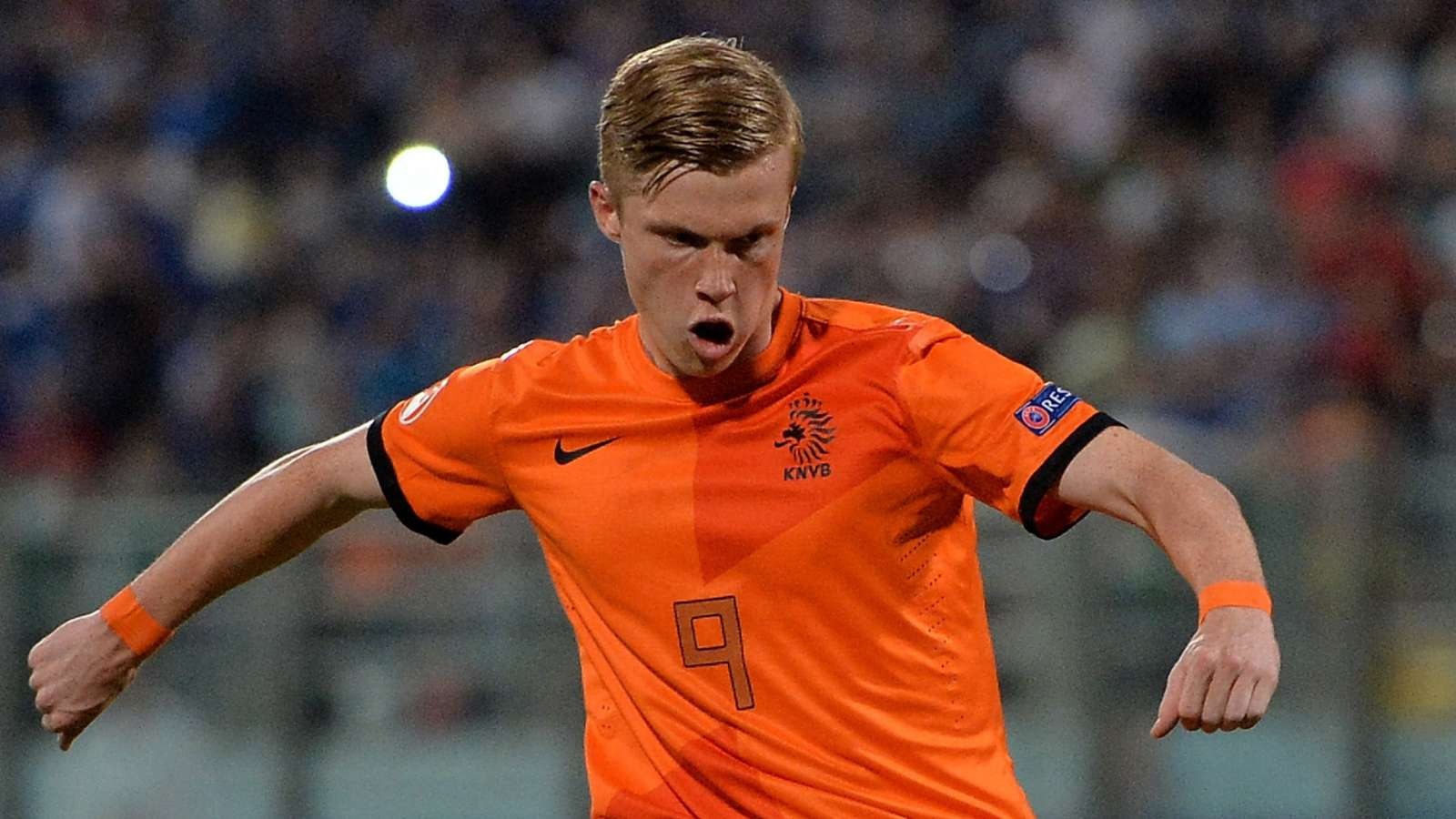 Dutch striker reveals turning down Liverpool offer - Bóng Đá