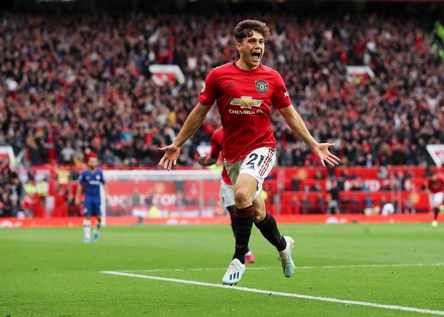 Van de Beek sát cánh Bruno, Man Utd sẵn sàng 'trút giận' lên Luton? - Bóng Đá