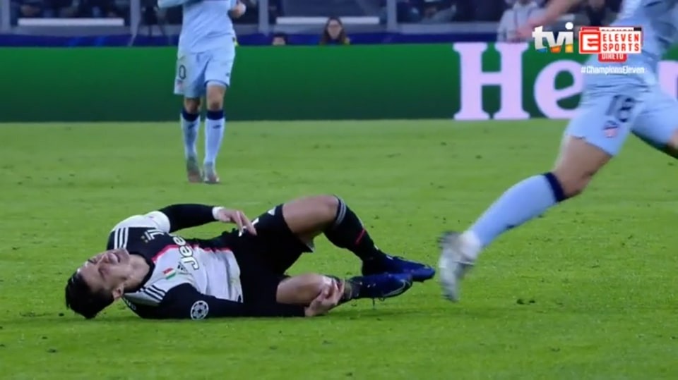 Trận đấu đầy đau đớn của Ronaldo... - Bóng Đá