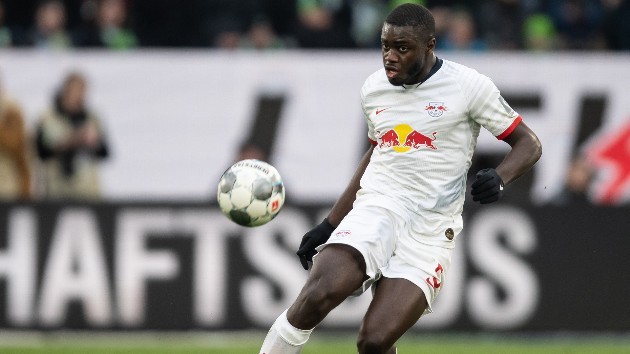 Dayot Upamecano will only leave RB Leipzig next summer for a Champions League club. - Bóng Đá