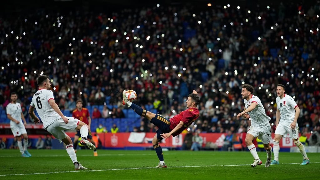 Tây Ban Nha hạ Albania ở phút 90 - Bóng Đá