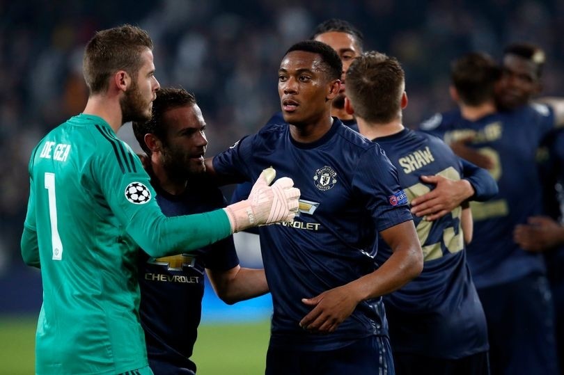 4 cầu thủ nguy cơ bật bãi khỏi Man Utd hè này - Bóng Đá