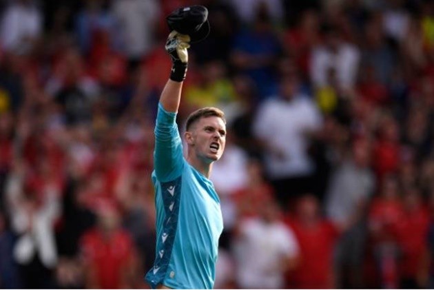 M.U đã có quyết định với tương lai Dean Henderson - Bóng Đá