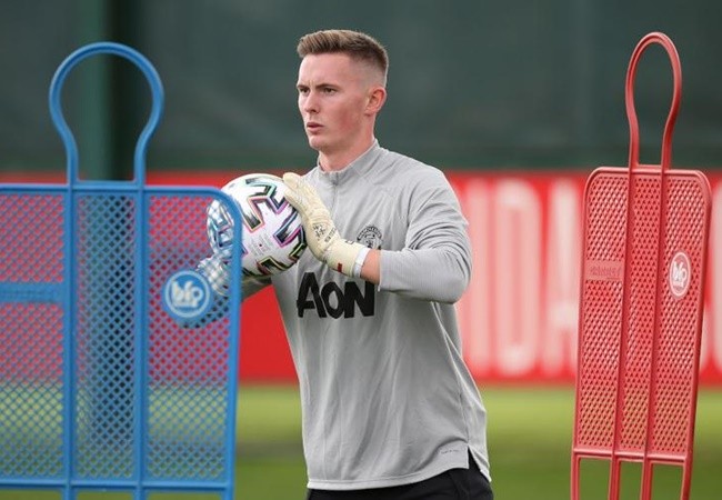 Van de Beek sát cánh Bruno, Man Utd sẵn sàng 'trút giận' lên Luton? - Bóng Đá