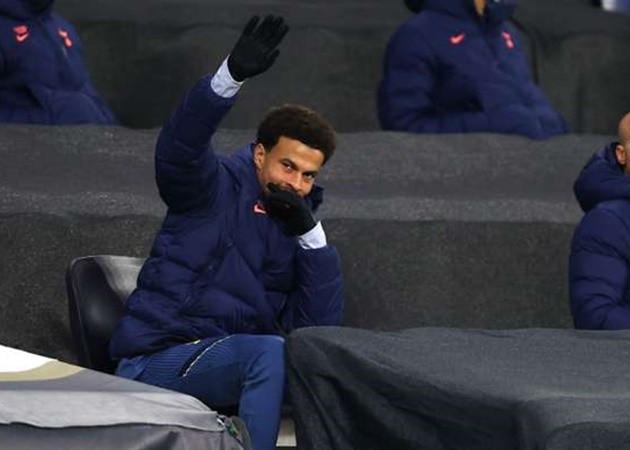 Mourinho admits Alli is 'not a happy player' after Spurs star leaves bench - Bóng Đá
