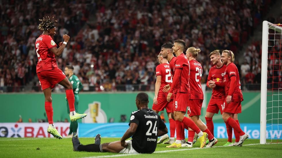 Timo Werner lập hattrick giúp đội nhà thắng hủy diệt 8 bàn - Bóng Đá