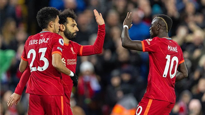 5 sao Liverpool chơi hay nhất trước Man United: Bộ 3 quái vật, ác mộng của Wan-Bissaka - Bóng Đá