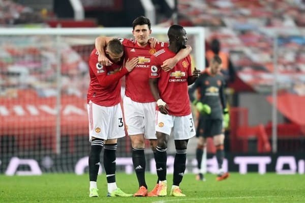 Thống kê cho thấy Man Utd sai lầm lớn nếu để Bailly ra đi - Bóng Đá