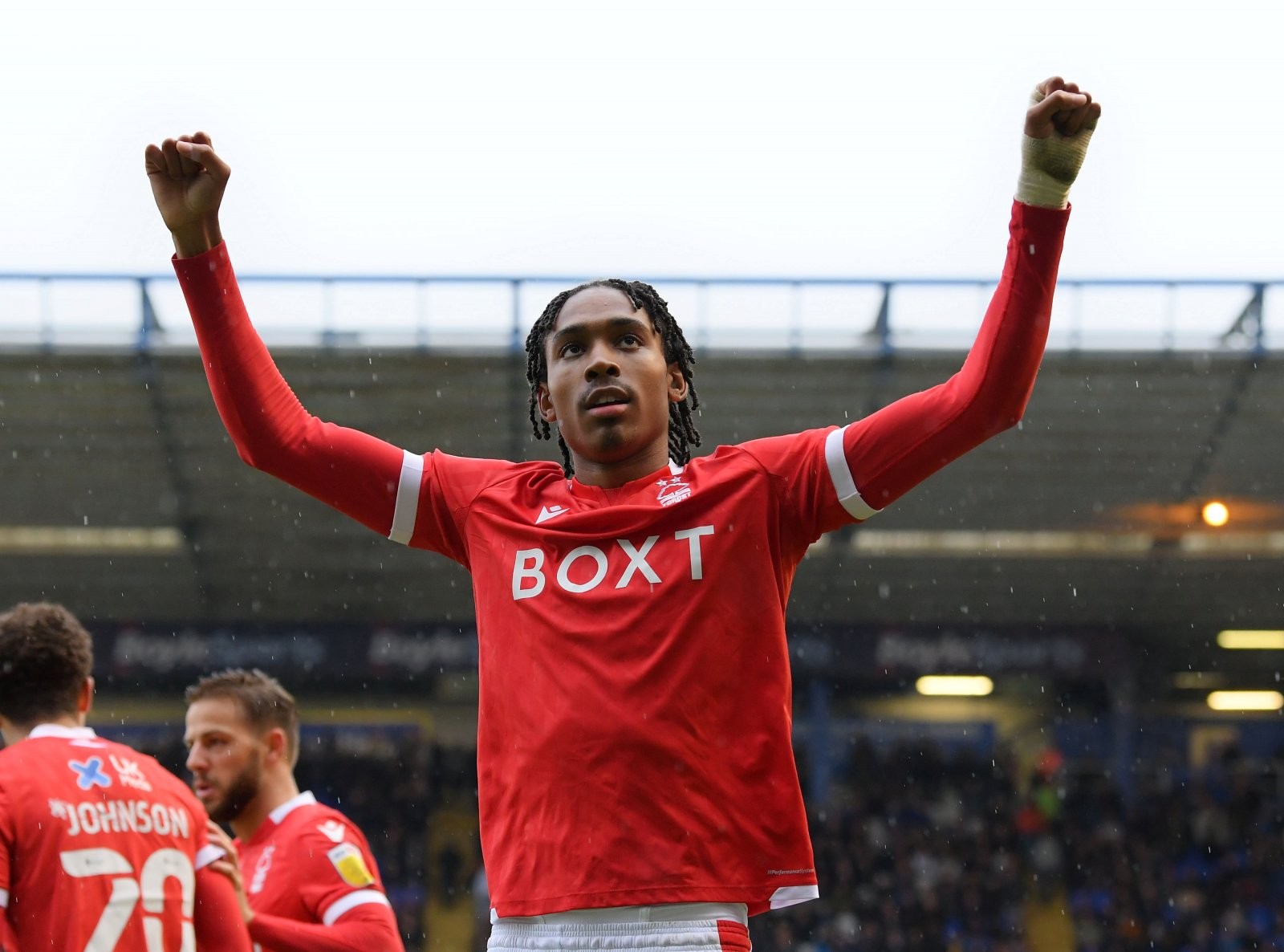 Chelsea cạnh tranh với Arsenal vì người thay thế Reece James - Bóng Đá