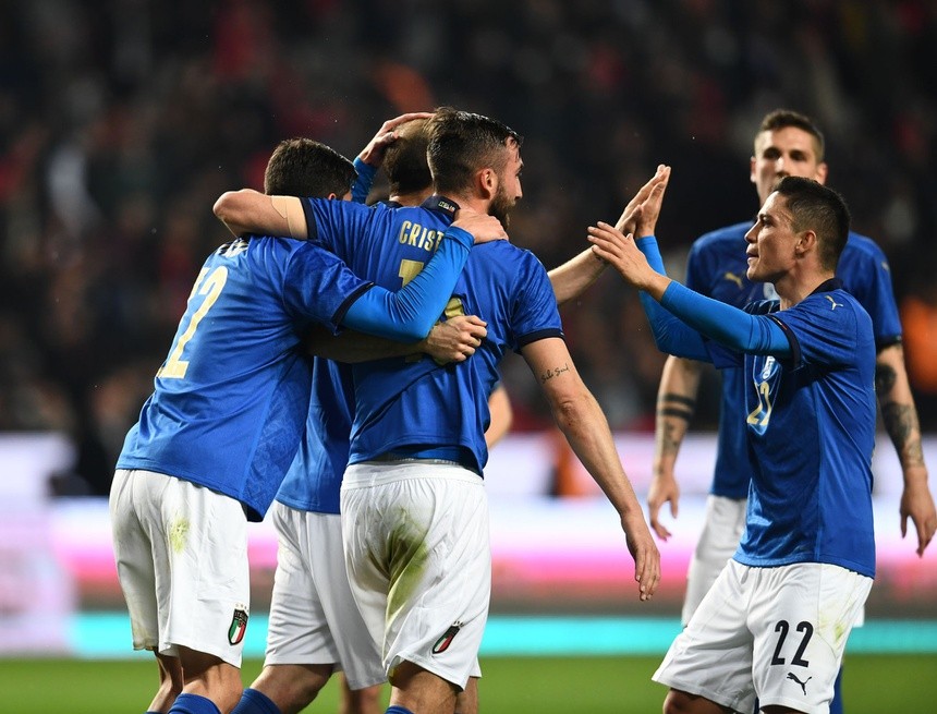 Donnarumma mắc sai lầm trong chiến thắng của tuyển Italy - Bóng Đá