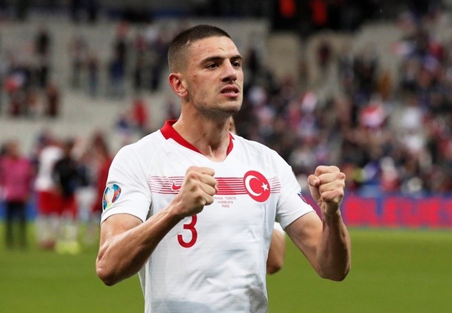 Man Utd fans react to transfer interest in Juventus defender Merih Demiral - Bóng Đá