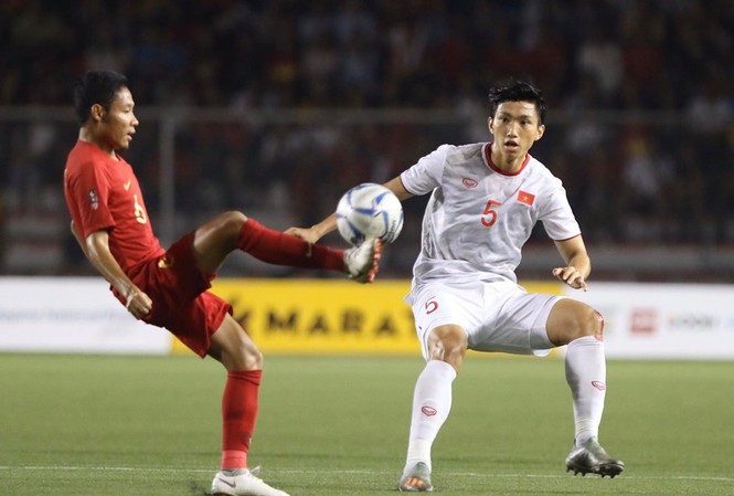 Văn Hậu với khoảnh khắc xù xì, gan góc nhưng đó là bước ngoặt của U22 Việt Nam - Bóng Đá