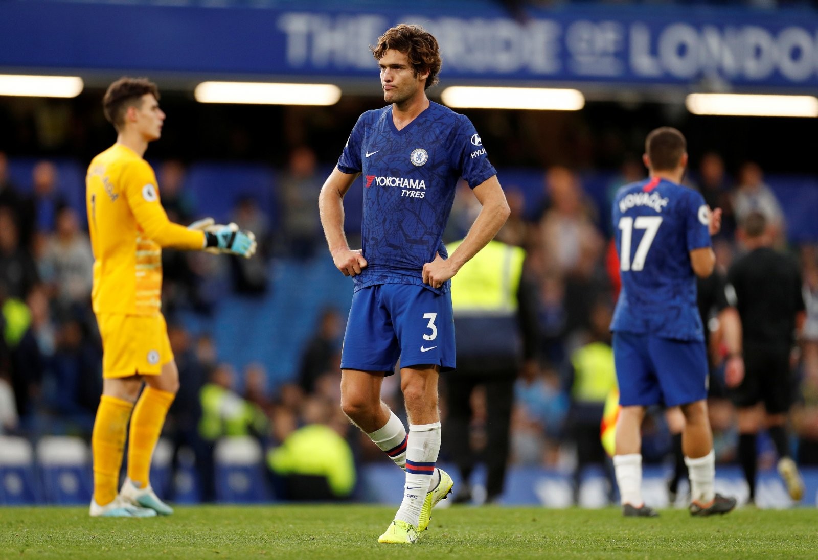 Chelsea 'open to selling Olivier Giroud and Pedro in January' with Frank Lampard prepared to lose experienced duo after emergence of young stars - Bóng Đá