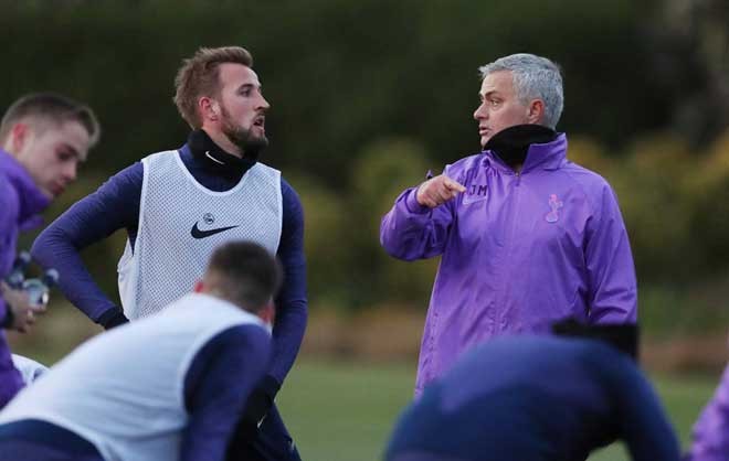 'You can replay that in 10 years. It wouldn't happen': Chelsea boss Frank Lampard insists he would NEVER manage Tottenham - Bóng Đá