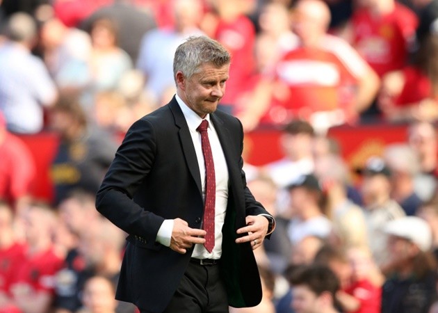 Man Utd have to be careful after past transfer flops, says Solskjaer - Bóng Đá