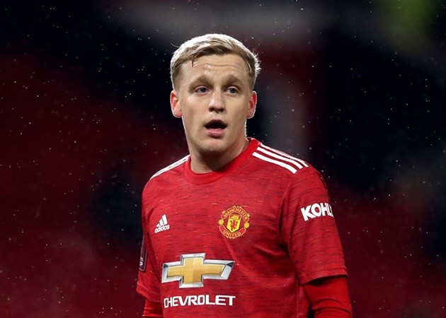 Dự bị ở Man Utd, Van de Beek bị đồng nghiệp nữ 'troll' cực gắt - Bóng Đá
