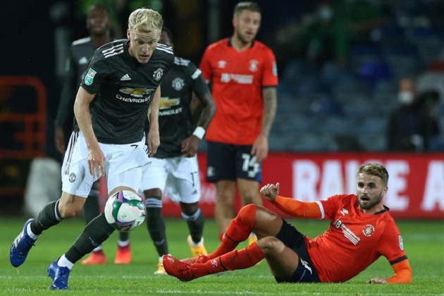 Van de Beek MOTM CĐV phản ứng - Bóng Đá