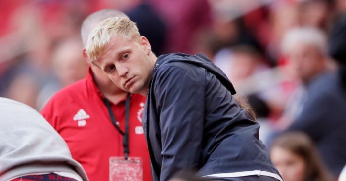 Ngỡ ngàng với mức lương của Van de Beek tại Man Utd - Bóng Đá