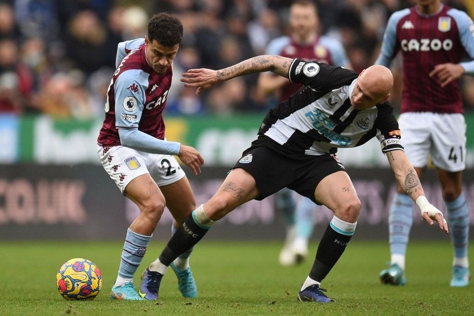 Trippier lại đá phạt thành bàn hạ Aston Villa của Gerrard, Man Utd có tiếc? - Bóng Đá