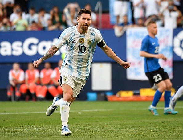 Ghi 5 bàn, Messi đạt cột mốc chưa ai làm được trong lịch sử bóng đá - Bóng Đá