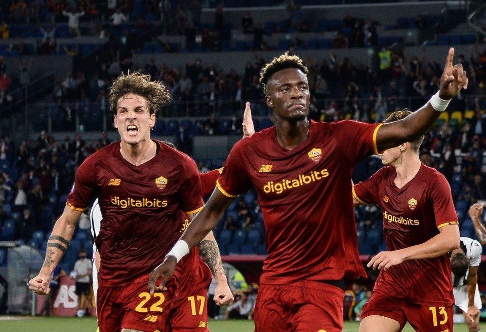 Hàng thừa Chelsea lại tỏa sáng, đội bóng của Mourinho trở lại cuộc đua - Bóng Đá